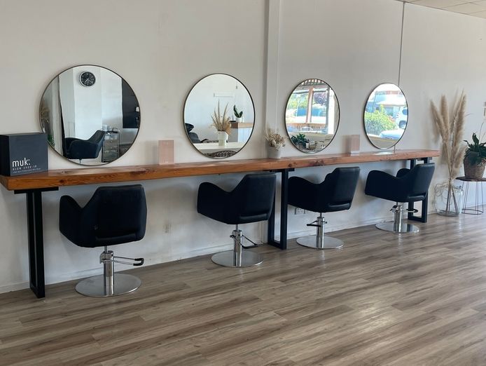 established-coastal-hair-salon-business-victoria-3984-4
