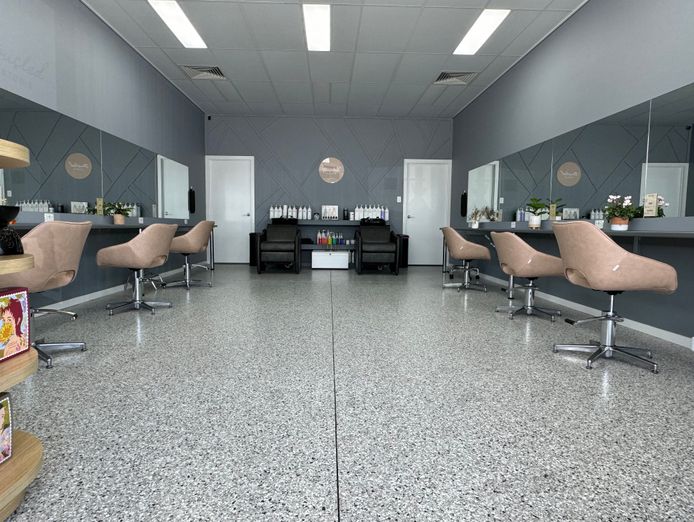 new-fit-out-small-salon-perfect-for-owner-and-operator-with-2-3-staff-members-0
