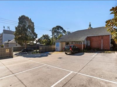 beautifully-curated-turnkey-boutique-medical-centre-upscale-inner-city-suburb-7