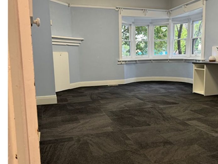beautifully-curated-turnkey-boutique-medical-centre-upscale-inner-city-suburb-5