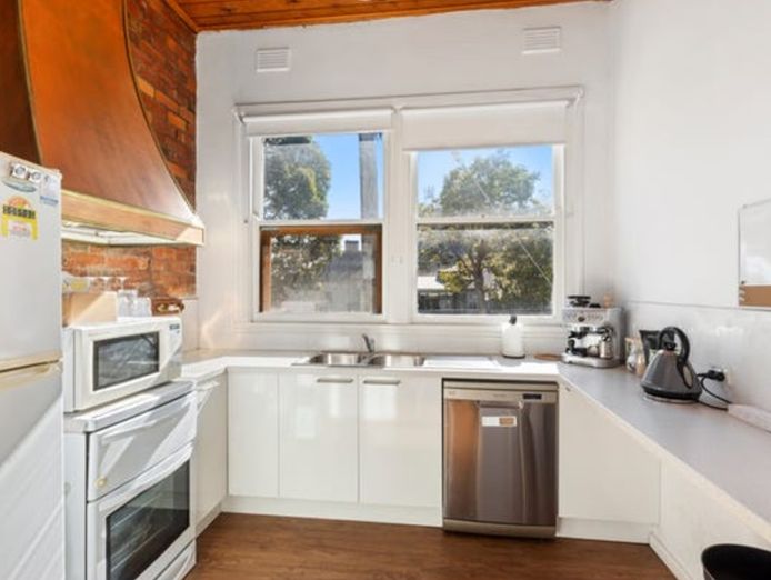 beautifully-curated-turnkey-boutique-medical-centre-upscale-inner-city-suburb-6