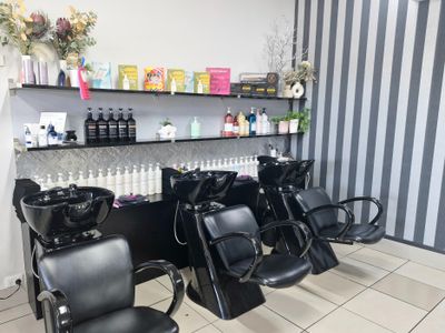 well-established-hair-salon-in-the-gap-for-sale-4