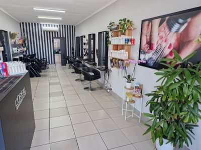 well-established-hair-salon-in-the-gap-for-sale-2