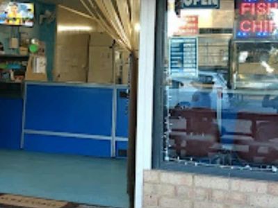 thriving-fish-and-chips-shop-near-singleton-0