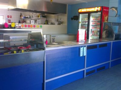 thriving-fish-and-chips-shop-near-singleton-2
