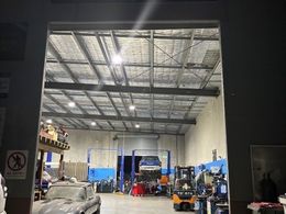 Established motor mechanic workshop located in the Hawkesbury, NSW  2756