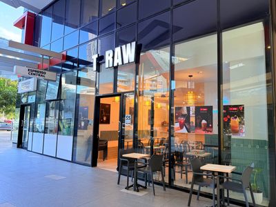 business-for-sale-southport-high-residential-area-788-apt-huge-shop-low-rent-0