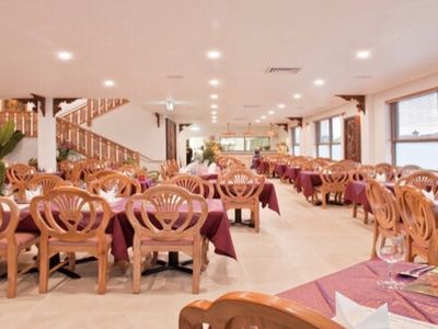 thai-restaurant-for-sale-buddha-raksa-thai-restaurant-nsw-2