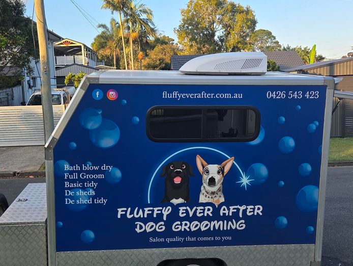 busy-moblie-dog-grooming-business-0