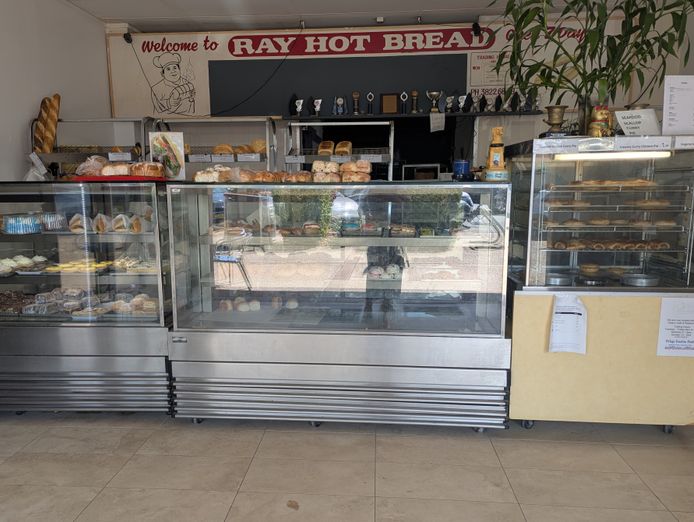 established-bakery-for-sale-rays-hot-bread-wellington-point-0