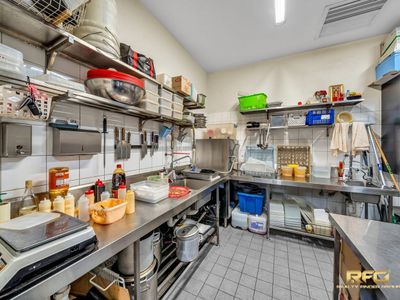 business-for-sale-prime-location-at-highpoint-shopping-centre-9