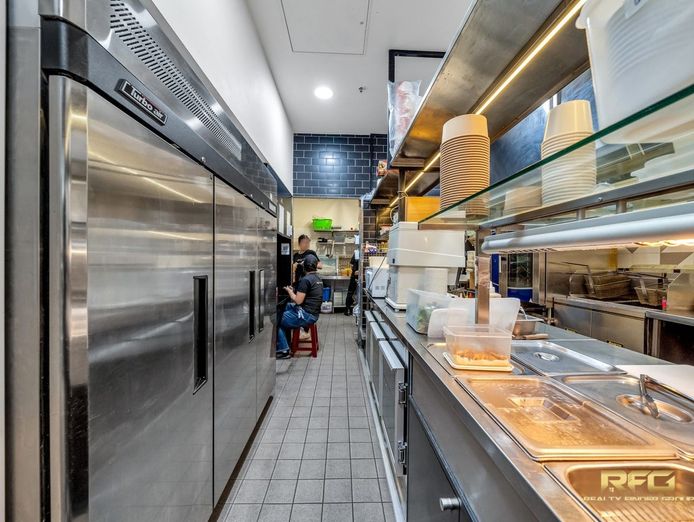 business-for-sale-prime-location-at-highpoint-shopping-centre-7