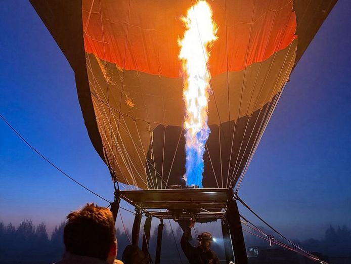 tourism-boom-passive-income-home-based-vendor-finance-new-technology-2