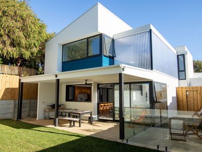 coastal-holiday-property-management-business-profitable-dunsborough-wa-0