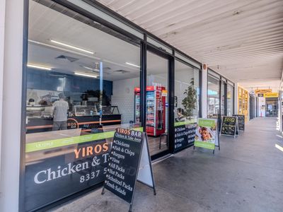 well-established-chicken-shop-yiros-bar-1