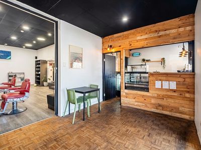 hole-in-the-wall-espresso-bar-cafe-port-road-hindmarsh-4