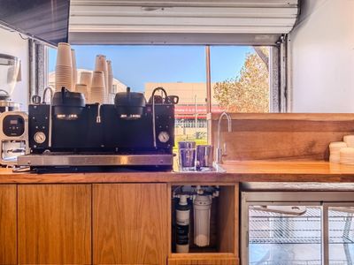 hole-in-the-wall-espresso-bar-cafe-port-road-hindmarsh-9