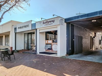 hole-in-the-wall-espresso-bar-cafe-port-road-hindmarsh-1