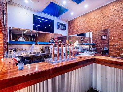 iconic-hotel-restaurant-business-function-room-takeaway-liquor-license-2