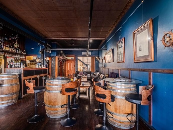stylish-wine-bar-exceptional-lifestyle-business-opportunity-9