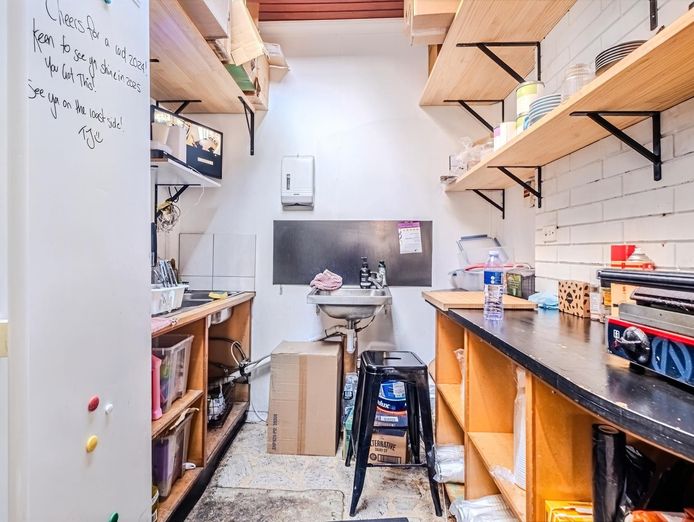 hole-in-the-wall-espresso-bar-cafe-port-road-hindmarsh-8