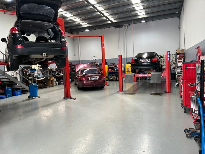 automotive-mechanical-repair-workshop-1