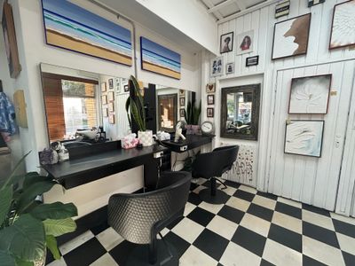 amazing-hair-salon-for-sale-with-15-years-treading-in-the-same-location-5
