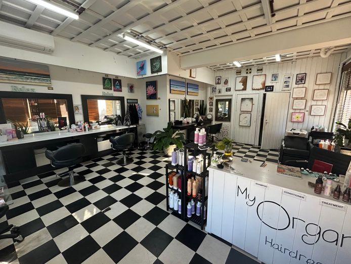 amazing-hair-salon-for-sale-with-15-years-treading-in-the-same-location-2