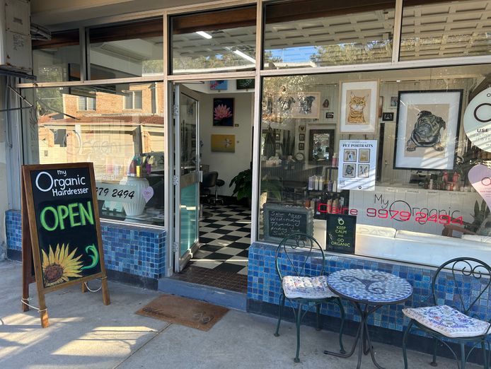 amazing-hair-salon-for-sale-with-15-years-treading-in-the-same-location-0