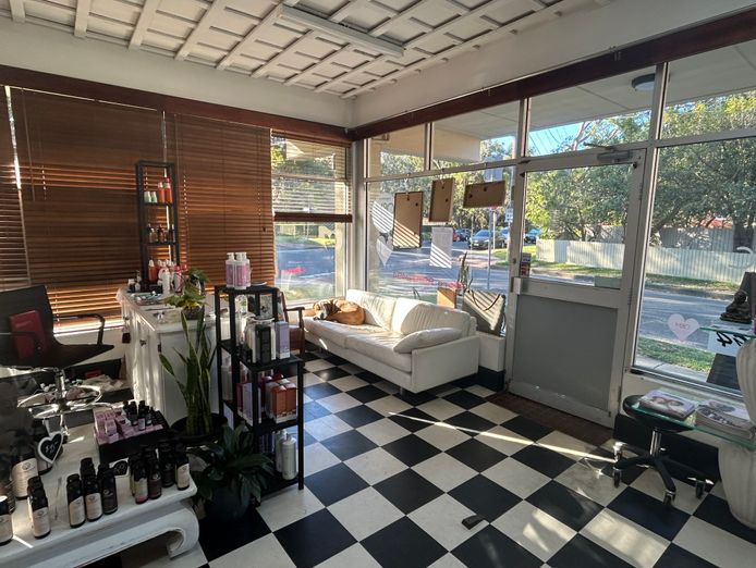 amazing-hair-salon-for-sale-with-15-years-treading-in-the-same-location-8