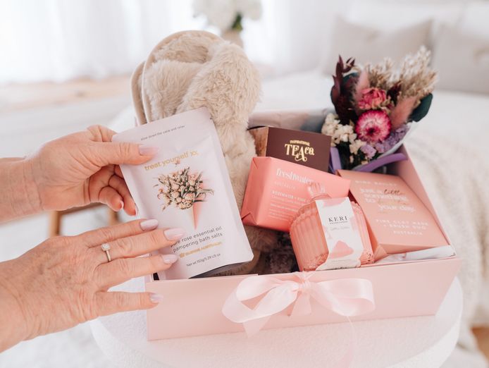 established-online-gift-hamper-business-must-sell-4