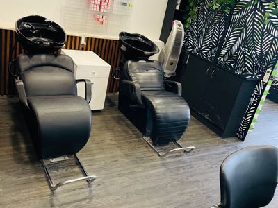 hair-beauty-and-nail-salon-1