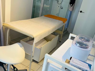 hair-beauty-and-nail-salon-2