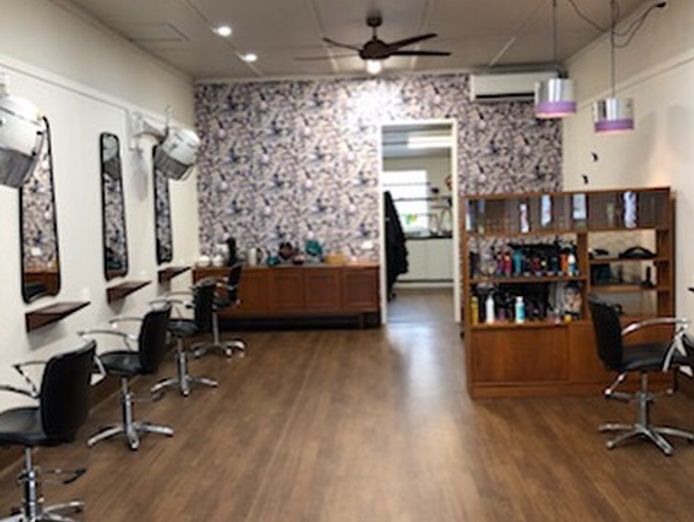 rare-opportunity-oxford-st-bulimba-hair-salon-1