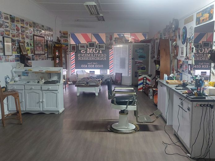 barber-shop-south-bunbury-wa-toms-gentlemens-hairdresser-0