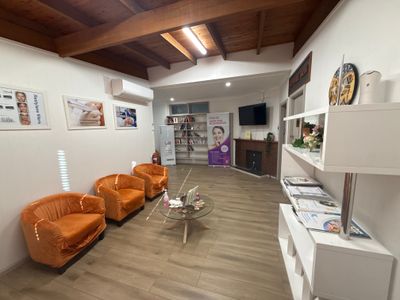 established-well-respected-laser-general-practice-clinic-2