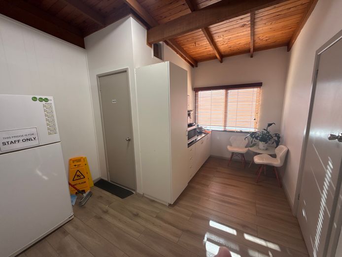 established-well-respected-laser-general-practice-clinic-7