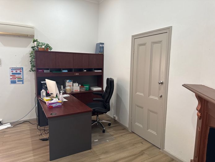 established-well-respected-laser-general-practice-clinic-6