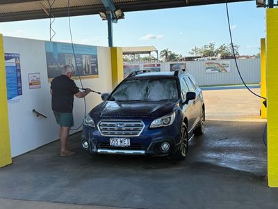 1m-t-o-car-dog-wash-bundaberg-bus-1-295m-freehold-opt-0