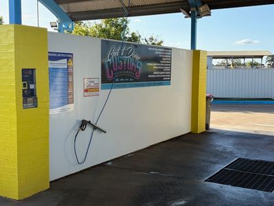 1m-t-o-car-dog-wash-bundaberg-bus-1-295m-freehold-opt-2