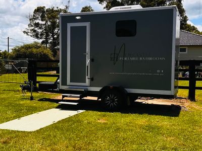 luxury-portable-ensuite-hire-buisness-6