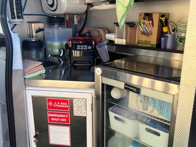 xpresso-acacia-ridge-up-for-grabs-great-home-for-lunch-enquire-now-7