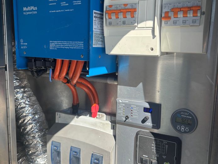 xpresso-beenleigh-brisbane-ready-for-a-new-owner-great-home-for-lunch-5