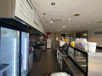 profitable-burger-cafe-in-a-great-location-2