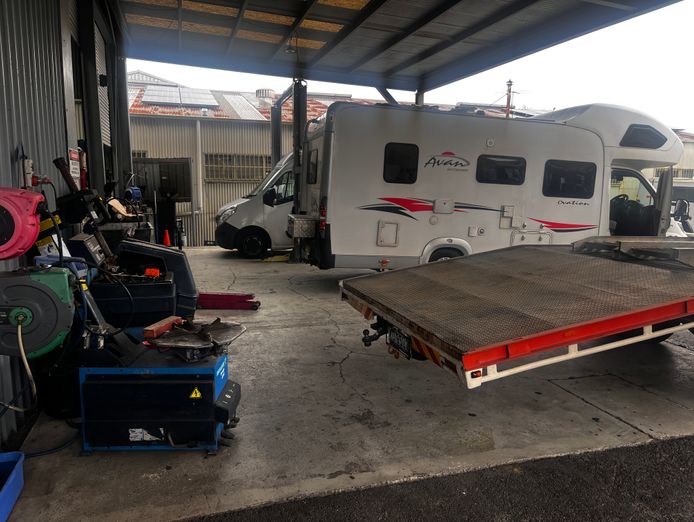 thriving-popular-caravan-repair-parts-business-booming-industry-5