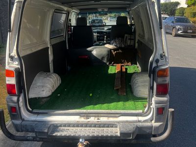 carpet-cleaning-business-inc-2009-mitsubishi-express-van-and-plant-an-equipment-1
