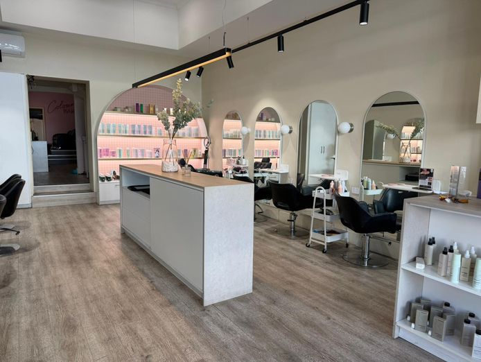 fully-equipped-salon-for-lease-transfer-ready-to-start-trading-0