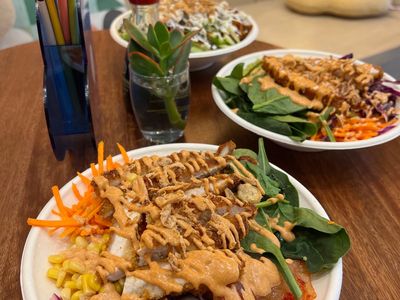 profitable-sushi-shop-pokebowl-and-saladbowl-prime-location-adelaide-cbd-9
