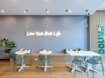 beachside-cafe-acai-and-froyo-premium-fitout-ready-for-summer-5