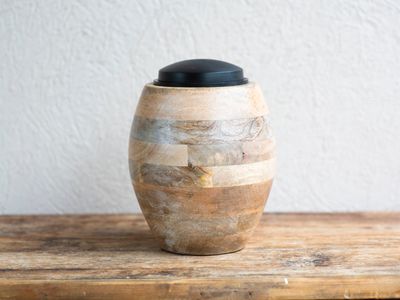 established-e-commerce-brand-in-the-memorial-and-funeral-sector-b2b-b2c-model-0